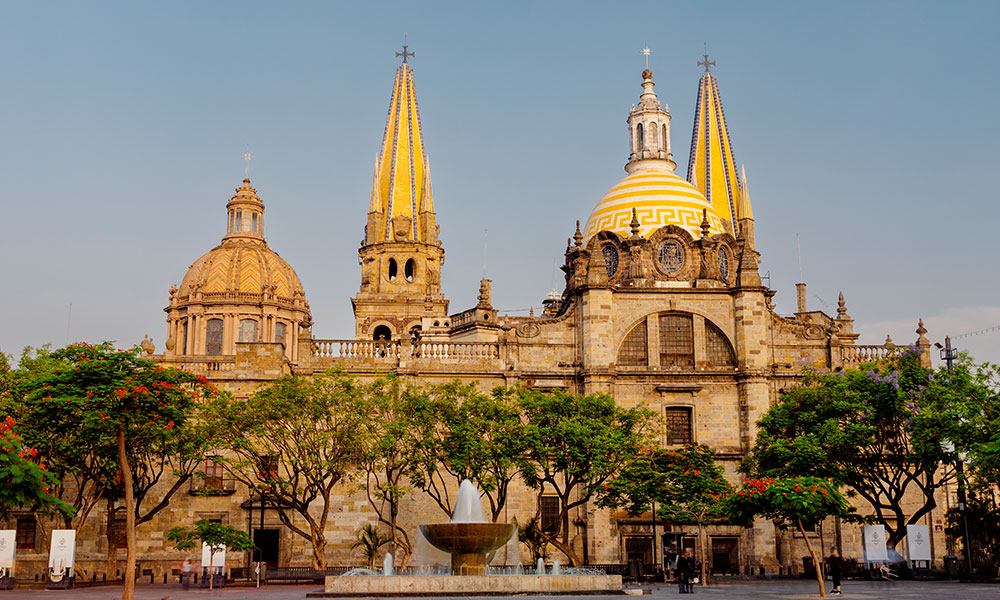 a donde viajar en marzo