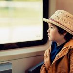 un menor puede viajar solo en autobus