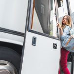 a que edad se puede viajar solo en autobus