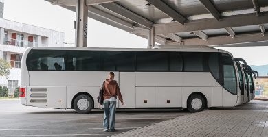 como vestir para viajar en autobus