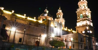 ¿Qué lugares visitar en Morelia y sus alrededores?