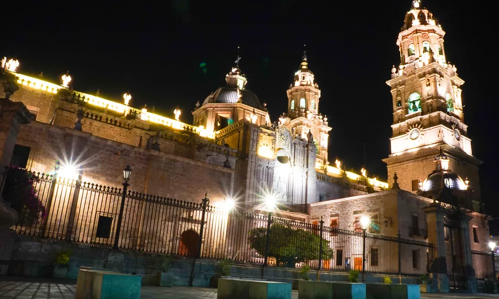 ¿Qué lugares visitar en Morelia y sus alrededores?